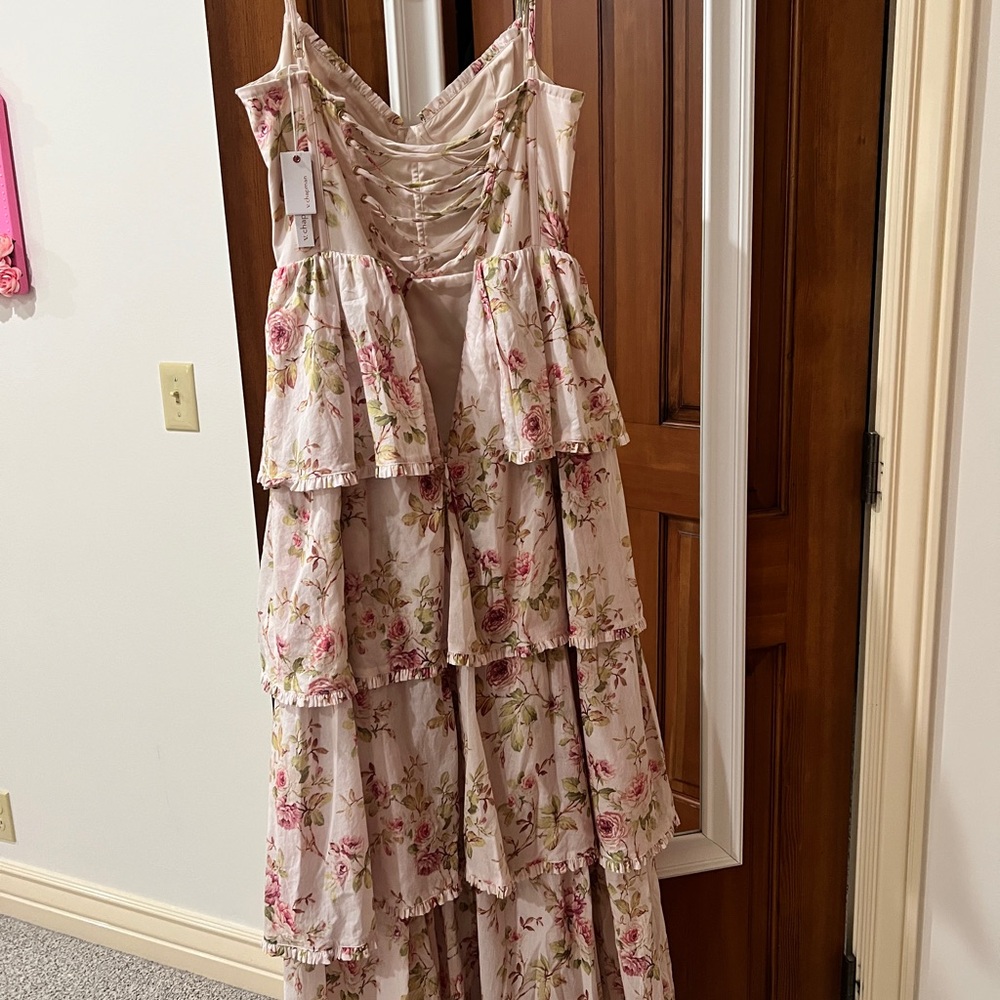 v chapman caterina dress in pink rose print - Picture 2 of 6
